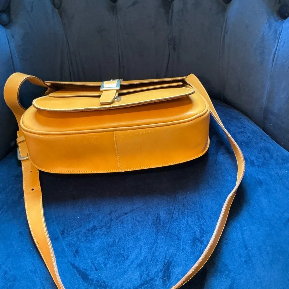 Francesco Biasia Tan Leather Crossbody Bag - Picture 8 of 12